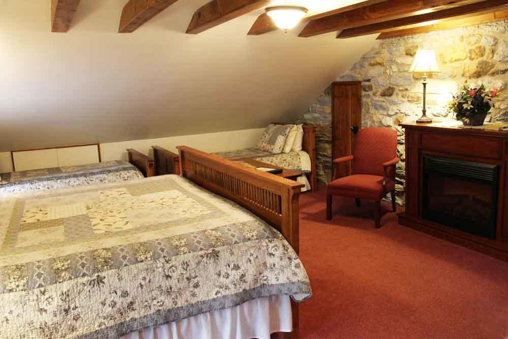 Rocky Acre Farm Bed & Breakfast Mount Joy Екстериор снимка