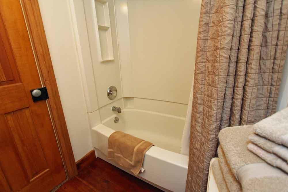 Rocky Acre Farm Bed & Breakfast Mount Joy Екстериор снимка