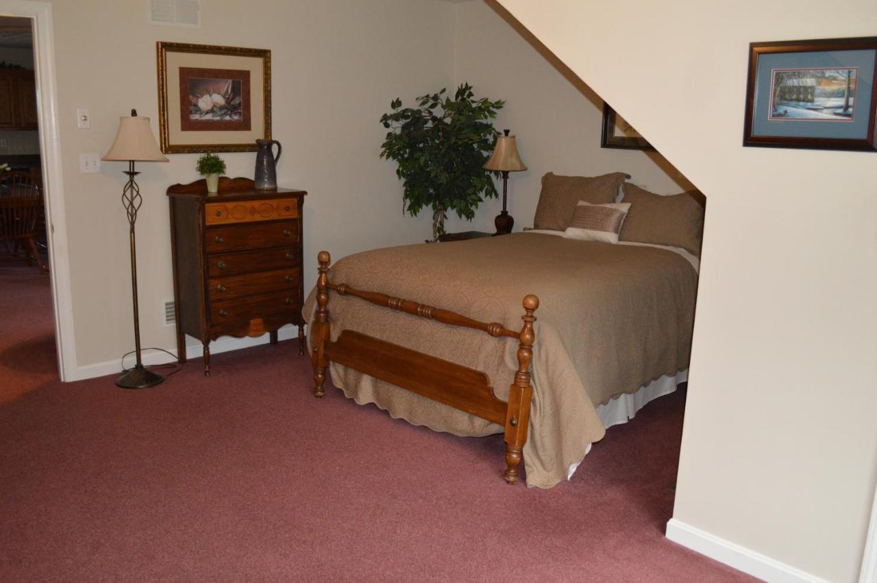 Rocky Acre Farm Bed & Breakfast Mount Joy Екстериор снимка