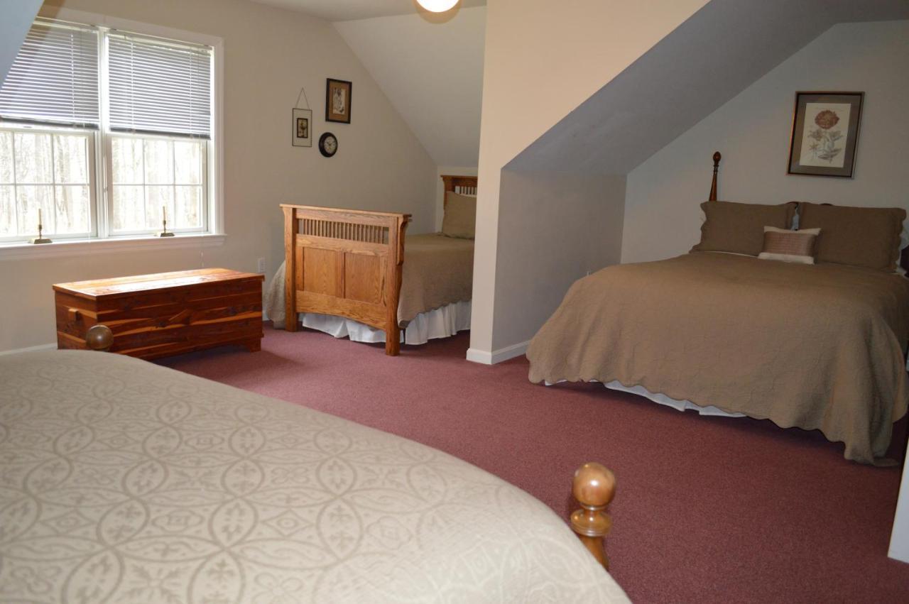 Rocky Acre Farm Bed & Breakfast Mount Joy Екстериор снимка
